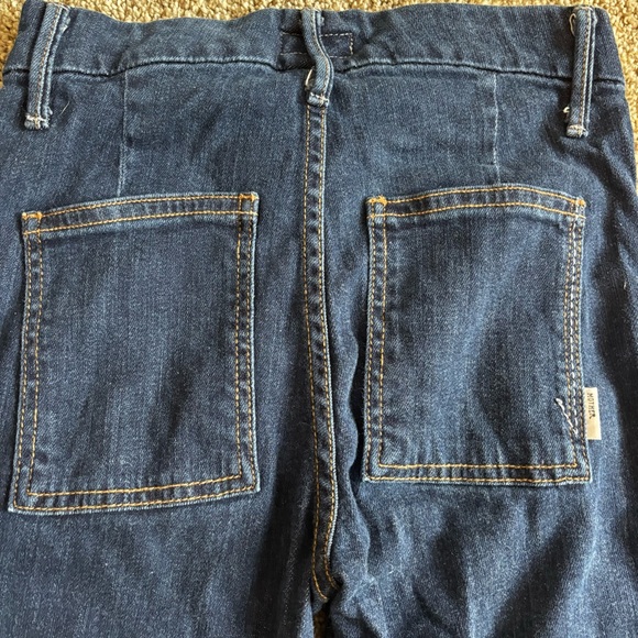 Mother The Drama Joyride Flare Jeans in Classic Blue Jeans Size 24 - Picture 8 of 8